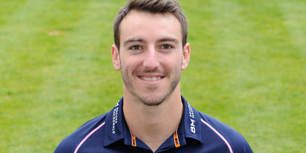 Roland-Jones extends contract with Middlesex