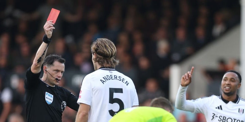 Andersen sent off as Fulham lose to Villa